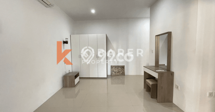Rumah Sewa Badung LT 150m2 LB 100m2 Kawasan canggu Rumah Sewa Badung LT 150m2 LB 100m2 Kawasan canggu