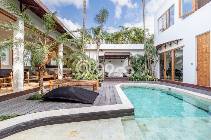For Sale! Premium House LT 256m2 Desain Elegan di Umalas For Sale! Premium House LT 256m2 Desain Elegan di Umalas