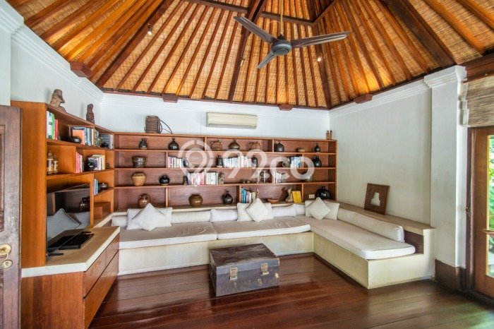 Rumah Elit Modern Siap Huni di Pererenan Badung Rumah Elit Modern Siap Huni di Pererenan Badung