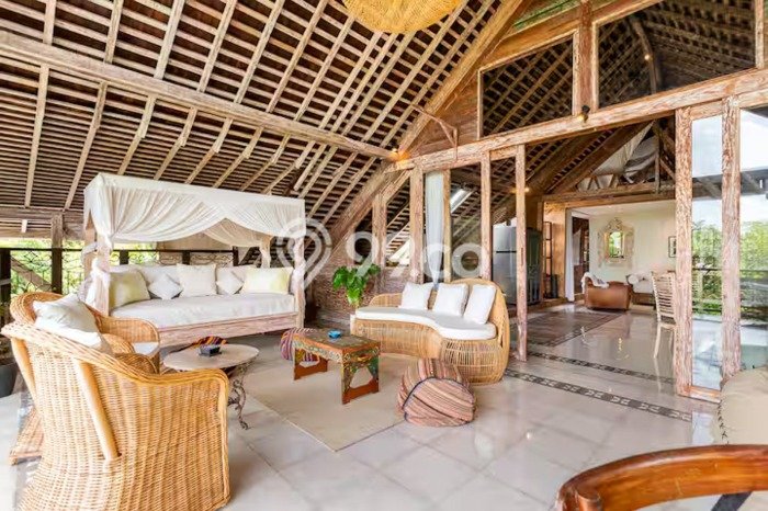 Rumah Elit LB 410m2 Siap Pakai Desain Elegan di Canggu, Badung Rumah Elit LB 410m2 Siap Pakai Desain Elegan di Canggu, Badung