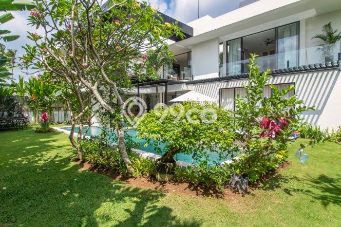 Rumah Mewah LB 415m2 Siap Pakai Desain Elegan di Canggu, Badung Rumah Mewah LB 415m2 Siap Pakai Desain Elegan di Canggu, Badung