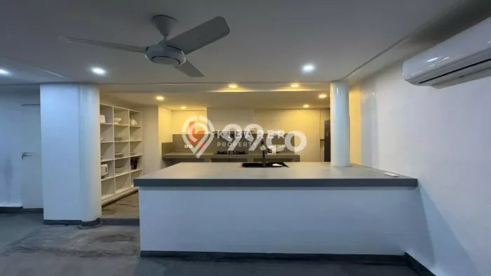 Disewakan! Rumah 3 Kamar Tidur &
4 Kamar Mandi di Umalas, Badung Disewakan! Rumah 3 Kamar Tidur &
4 Kamar Mandi di Umalas, Badung