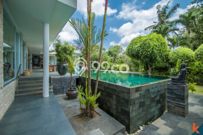 PROMO SPESIAL! Rumah Untuk Investasi di Mengwi, LT 2350m2m² Bangunan 900m2m² PROMO SPESIAL! Rumah Untuk Investasi di Mengwi, LT 2350m2m² Bangunan 900m2m²
