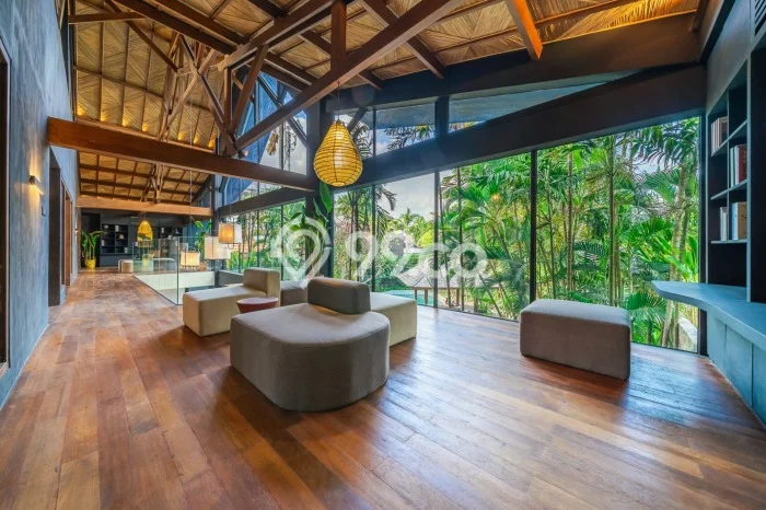 For Sale! Premium House LT 700m2 Desain Elegan di Seminyak For Sale! Premium House LT 700m2 Desain Elegan di Seminyak