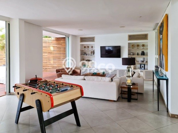 For Sale! Luxury House LT 600m2 Desain Modern di Kerobokan For Sale! Luxury House LT 600m2 Desain Modern di Kerobokan