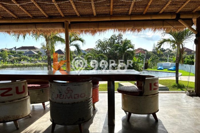 Sewa Rumah Nyaman LT 700m2 / LB 250m2 di canggu, Badung Sewa Rumah Nyaman LT 700m2 / LB 250m2 di canggu, Badung