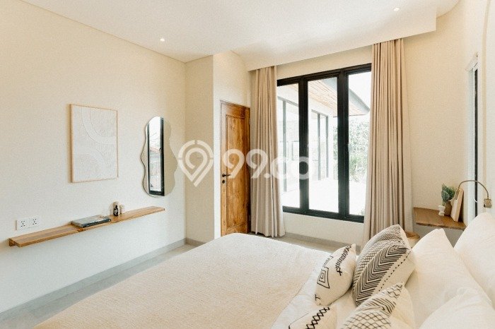 Dijual Rumah Luas Elegan Dengan View Cantik di Seminyak, Badung Dijual Rumah Luas Elegan Dengan View Cantik di Seminyak, Badung
