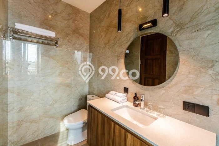 Siap Huni Hunian Elit 2 Kamar di Seminyak Dekat ke Mana Saja Siap Huni Hunian Elit 2 Kamar di Seminyak Dekat ke Mana Saja