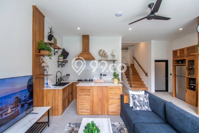 Kesempatan Langka Memiliki Rumah LT 130m2m² / LB 180m2m² di Kawasan Komersial Canggu, Badung Kesempatan Langka Memiliki Rumah LT 130m2m² / LB 180m2m² di Kawasan Komersial Canggu, Badung