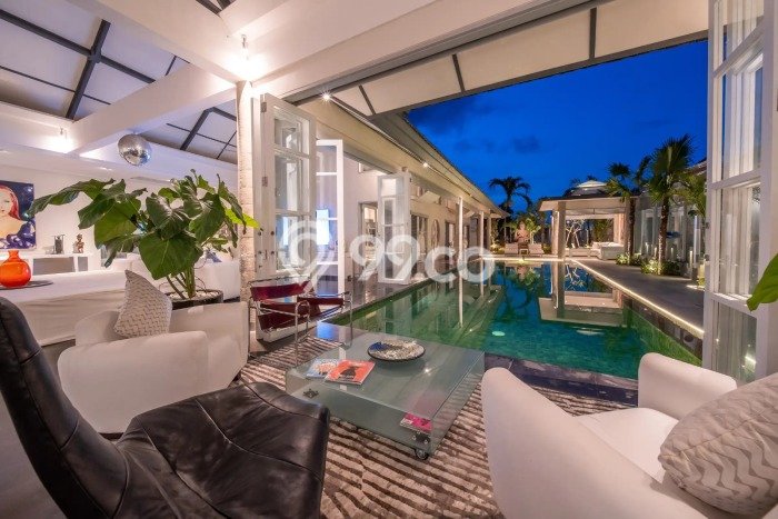 Rumah Mewah LB 600m2 Siap Pakai Desain Elegan di Sanur, Denpasar Rumah Mewah LB 600m2 Siap Pakai Desain Elegan di Sanur, Denpasar