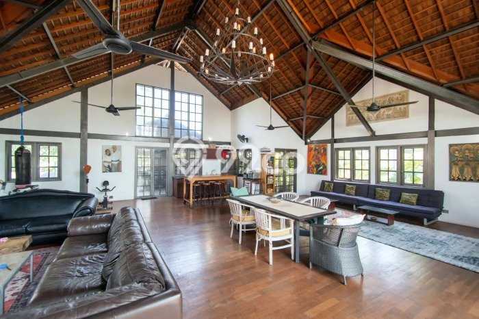Rumah Elit Modern Siap Huni di Kerobokan Badung Rumah Elit Modern Siap Huni di Kerobokan Badung