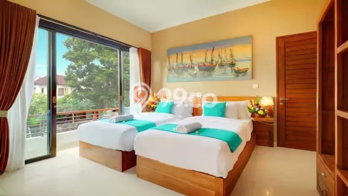Hunian Kondisi Baik Disewakan di Kerobokan, Badung LT 300m2, LB 125m2 Hunian Kondisi Baik Disewakan di Kerobokan, Badung LT 300m2, LB 125m2
