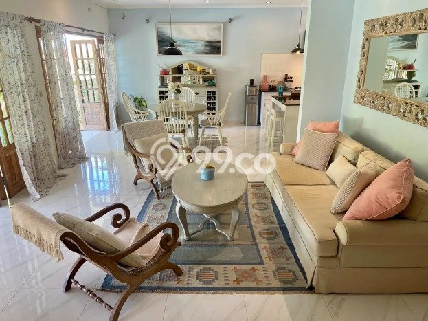 For Sale! Luxury House LT 615m2 Desain Elegan di Canggu For Sale! Luxury House LT 615m2 Desain Elegan di Canggu