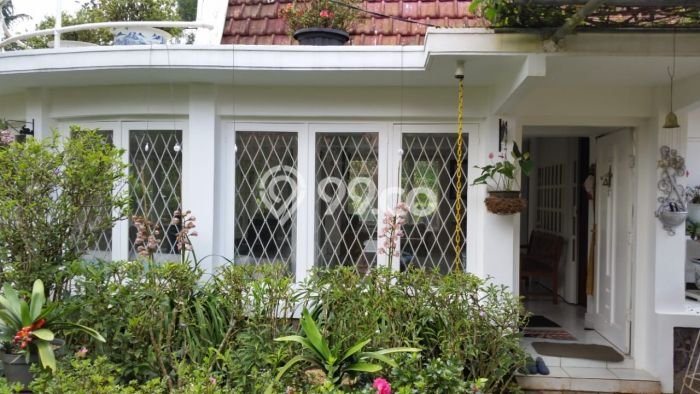 Rumah Luxury Modern Tanpa Renovasi di Puncak Bogor Rumah Luxury Modern Tanpa Renovasi di Puncak Bogor