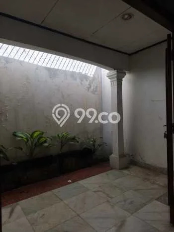 Hunian Mewah Siap Huni LT 297m2 di Kebayoran Baru, Jakarta Selatan Hunian Mewah Siap Huni LT 297m2 di Kebayoran Baru, Jakarta Selatan