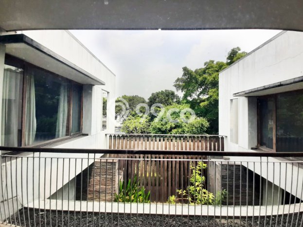Sewa Rumah Modern di Kebayoran Baru Harga Rp 1,1 Miliar/ Tahun Sewa Rumah Modern di Kebayoran Baru Harga Rp 1,1 Miliar/ Tahun