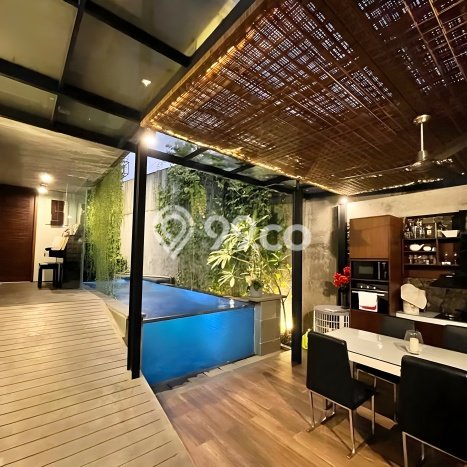 Siap Huni Rumah Mewah 3 Kamar di Kebayoran Baru Dekat ke Mana Pun Siap Huni Rumah Mewah 3 Kamar di Kebayoran Baru Dekat ke Mana Pun