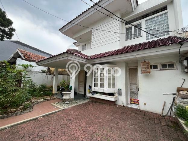 Siap Huni Rumah Mewah 4 Kamar di Kebayoran Baru Dekat ke Mana Saja Siap Huni Rumah Mewah 4 Kamar di Kebayoran Baru Dekat ke Mana Saja