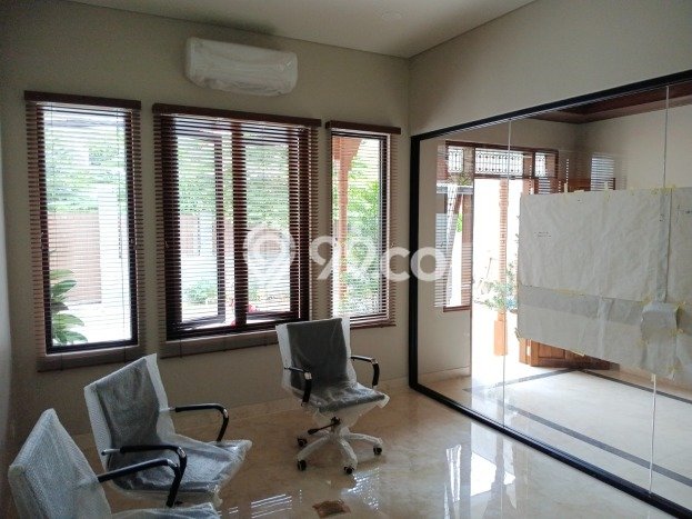 Dijual Hunian Mewah dengan Fasilitas Sekitar Lengkap di Kebayoran Baru, Jakarta Selatan Dijual Hunian Mewah dengan Fasilitas Sekitar Lengkap di Kebayoran Baru, Jakarta Selatan