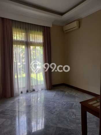 Siap Huni Hunian Elit 5 Kamar di Cilandak Dekat ke Mana Saja Siap Huni Hunian Elit 5 Kamar di Cilandak Dekat ke Mana Saja
