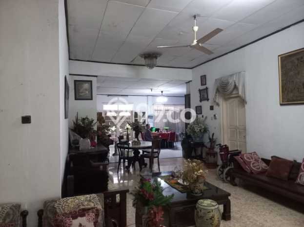 Rumah Mewah Siap Huni LT 385m2 di Kebayoran Baru, Jakarta Selatan Rumah Mewah Siap Huni LT 385m2 di Kebayoran Baru, Jakarta Selatan