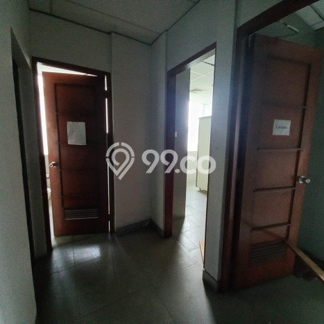 Dijual Komersial di Cilandak Jakarta Selatan LT 688m2 / LB 962m2 Dijual Komersial di Cilandak Jakarta Selatan LT 688m2 / LB 962m2