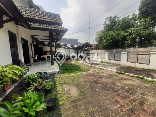 Rumah Mewah Siap Huni LT 450m2 di Kebayoran Baru, Jakarta Selatan Rumah Mewah Siap Huni LT 450m2 di Kebayoran Baru, Jakarta Selatan