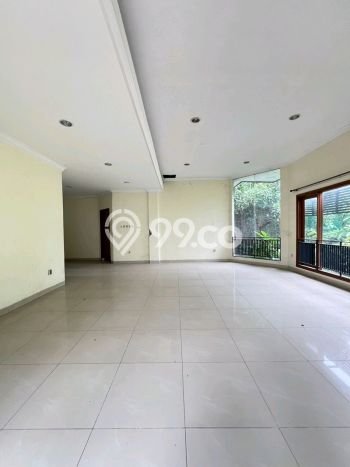 Ready to Use! Luxury House LT 521m2 Desain Elegan di Kemang Ready to Use! Luxury House LT 521m2 Desain Elegan di Kemang