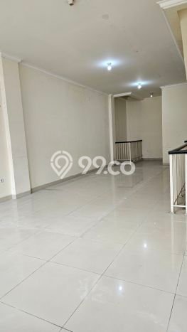 AREA KOMERSIAL! Ruko For Rent Kawasan Galaxy, Luas 162m², Jalan Utama, Ready Usaha AREA KOMERSIAL! Ruko For Rent Kawasan Galaxy, Luas 162m², Jalan Utama, Ready Usaha
