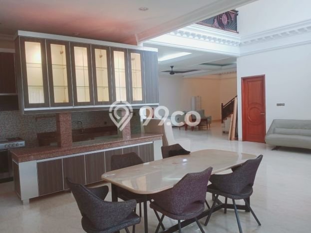 Jual Rumah Mewah Elegan Dengan View Eksklusif di Pejaten, Jakarta Selatan Jual Rumah Mewah Elegan Dengan View Eksklusif di Pejaten, Jakarta Selatan