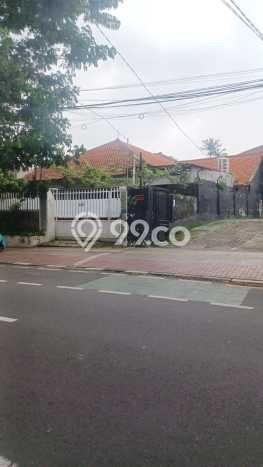 Siap Huni Rumah Mewah 5 Kamar di Tebet Dekat ke Mana Pun Siap Huni Rumah Mewah 5 Kamar di Tebet Dekat ke Mana Pun