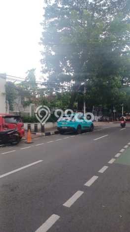 Siap Huni Rumah Mewah 5 Kamar di Tebet Dekat ke Mana Pun Siap Huni Rumah Mewah 5 Kamar di Tebet Dekat ke Mana Pun