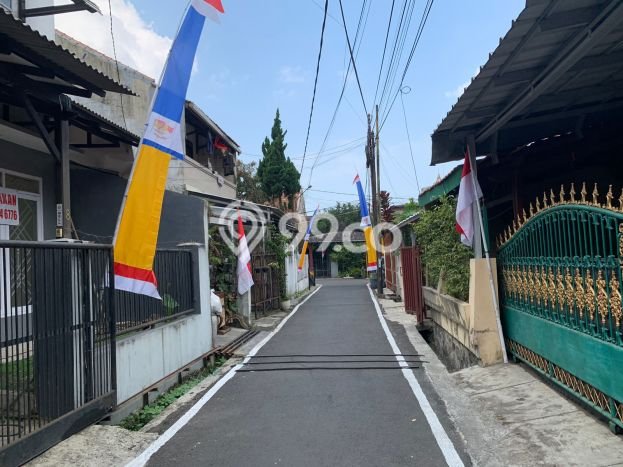 Rumah Asri area Sukaluyu, 7 KT, Luas 130m² LB 300m² Rumah Asri area Sukaluyu, 7 KT, Luas 130m² LB 300m²
