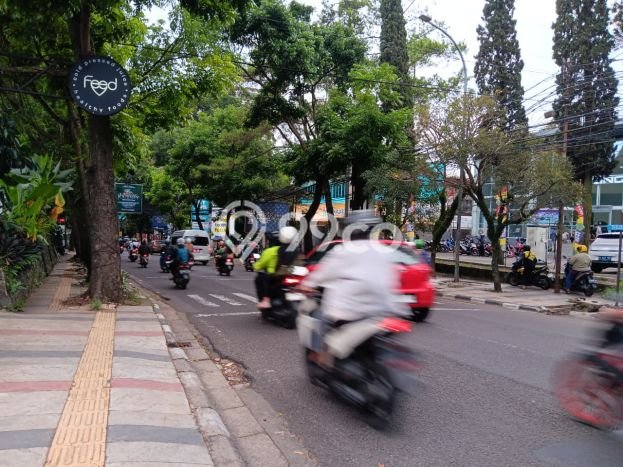 Unit Komersial Disewakan di Bandung Area Strategis Harga Kompetitif Unit Komersial Disewakan di Bandung Area Strategis Harga Kompetitif