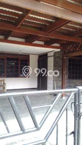 Rumah Luas Asri 4 KT Siap Pakai di BKR Bandung Rumah Luas Asri 4 KT Siap Pakai di BKR Bandung