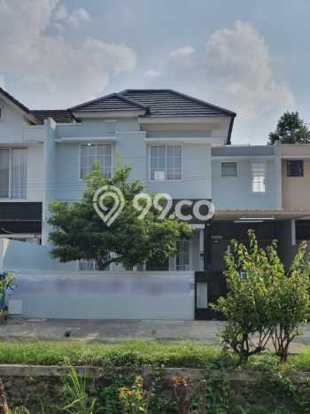 Rumah Strategis Minimalis Lb 136m2 di BSD, Tangerang Selatan Rumah Strategis Minimalis Lb 136m2 di BSD, Tangerang Selatan
