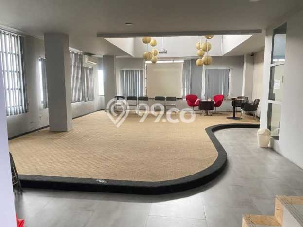 Jual Kantor Premium di , Luas 600m2m², Mainroad, Kawasan Komersial Jual Kantor Premium di , Luas 600m2m², Mainroad, Kawasan Komersial