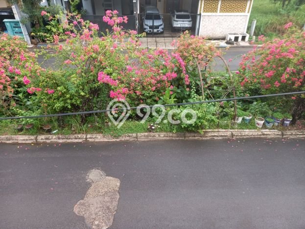 Dijual Rumah 6 Kamar Lokasi Strategis Bagus dan Strategis di Serpong Utara Dijual Rumah 6 Kamar Lokasi Strategis Bagus dan Strategis di Serpong Utara