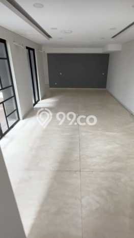 Hunian Elit LB 600m2 Siap Pakai Desain Elegan di Gading Serpong, Tangerang Hunian Elit LB 600m2 Siap Pakai Desain Elegan di Gading Serpong, Tangerang