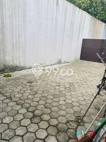 Rumah Mewah LB 120m2 Siap Huni Desain Elegan di Joglo, Jakarta Barat Rumah Mewah LB 120m2 Siap Huni Desain Elegan di Joglo, Jakarta Barat