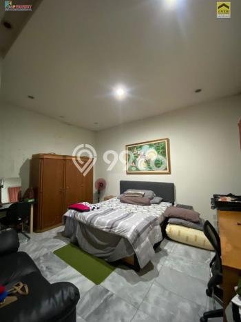 Rumah Elit LB 400m2 Siap Pakai Desain Elegan di Otista, Jakarta Timur Rumah Elit LB 400m2 Siap Pakai Desain Elegan di Otista, Jakarta Timur