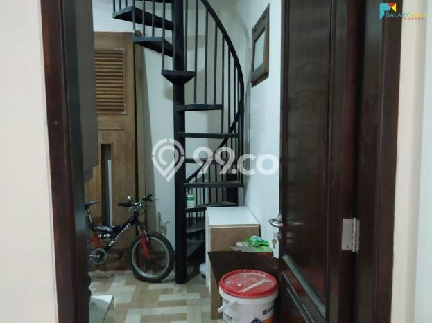 Rumah 5 KT 6 KM di Lokasi Strategis Duren Sawit, Jakarta Timur Rumah 5 KT 6 KM di Lokasi Strategis Duren Sawit, Jakarta Timur