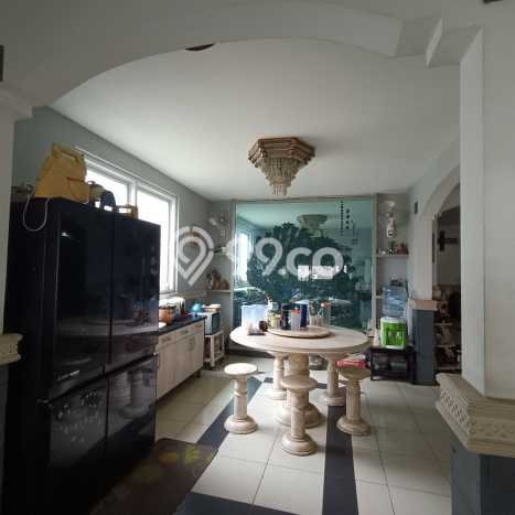 Jual Rumah Mewah Megah Dengan View Eksklusif di Kalimalang, Jakarta Timur Jual Rumah Mewah Megah Dengan View Eksklusif di Kalimalang, Jakarta Timur