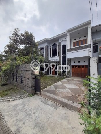 Jual Rumah Mewah Megah Dengan View Eksklusif di Geger Kalong, Bandung Jual Rumah Mewah Megah Dengan View Eksklusif di Geger Kalong, Bandung
