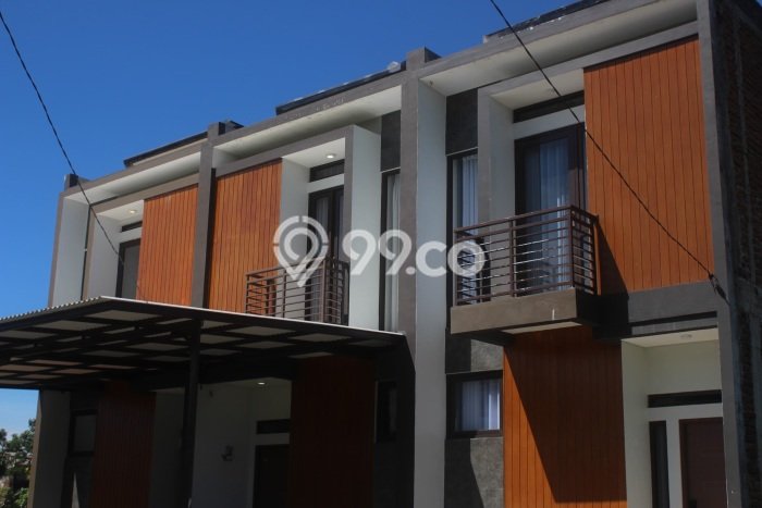 For Sale Hunian Rumah Terawat 4 KT di Soekarno Hatta, Bandung For Sale Hunian Rumah Terawat 4 KT di Soekarno Hatta, Bandung