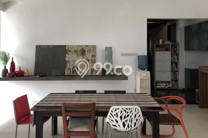 Rumah Elit LB 410m2 Siap Huni Desain Elegan di Dago, Bandung Rumah Elit LB 410m2 Siap Huni Desain Elegan di Dago, Bandung