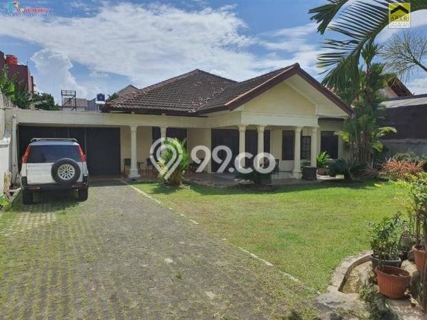 Ready to Use! Luxury House LT 1061m2 Desain Modern di Condet Ready to Use! Luxury House LT 1061m2 Desain Modern di Condet