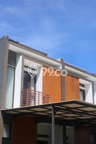 For Sale Hunian Rumah Terawat 4 KT di Soekarno Hatta, Bandung For Sale Hunian Rumah Terawat 4 KT di Soekarno Hatta, Bandung