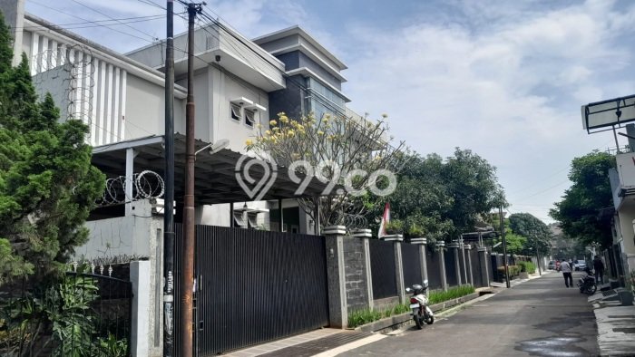 Dijual Hunian Mewah dengan Fasilitas Sekitar Komplit di Antapani, Bandung Dijual Hunian Mewah dengan Fasilitas Sekitar Komplit di Antapani, Bandung