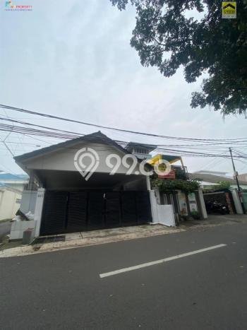 Rumah Elit LB 400m2 Siap Pakai Desain Elegan di Otista, Jakarta Timur Rumah Elit LB 400m2 Siap Pakai Desain Elegan di Otista, Jakarta Timur